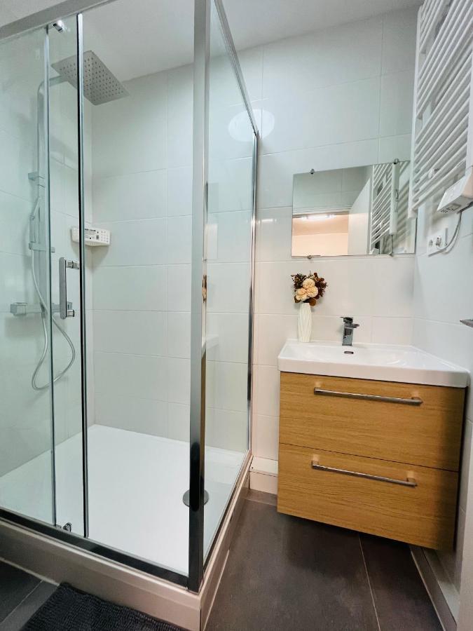 Dream Dwell Paris-Two Bedrooms Apart Near Gare Du Nord Dış mekan fotoğraf